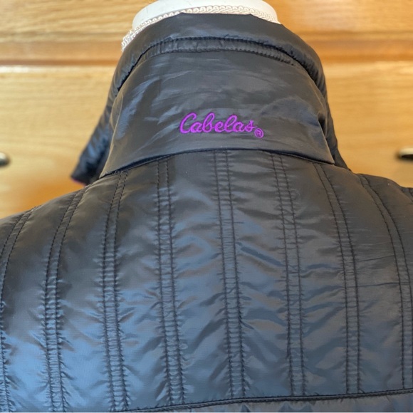 Cabela’s Lightweight Puffer/Windbreaker Black Jacket with Magenta Trim! Medium! - Picture 5 of 15